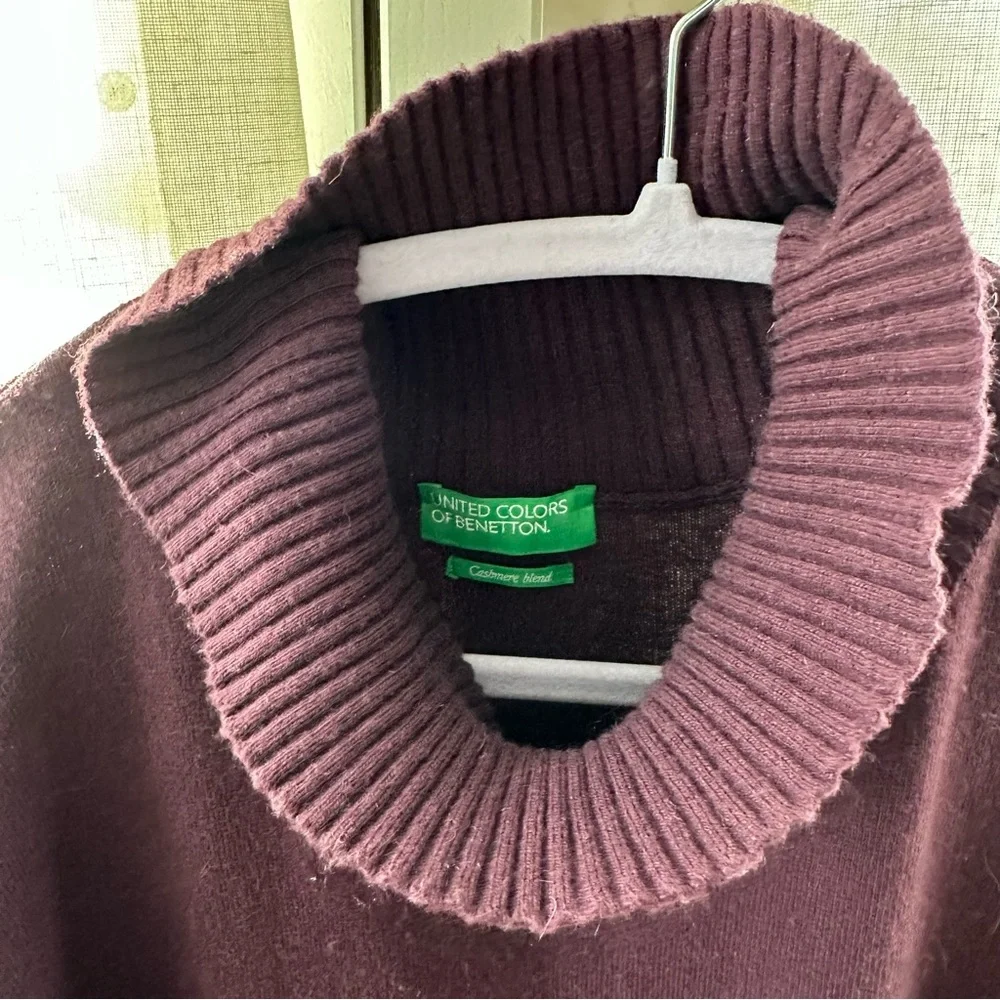 Benetton purple cashmere blend sweater medium/large M/L